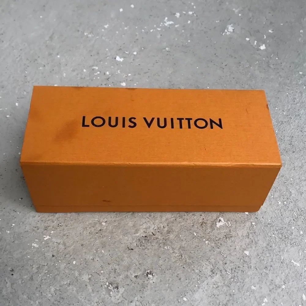 Louis  Vuitton  storage box